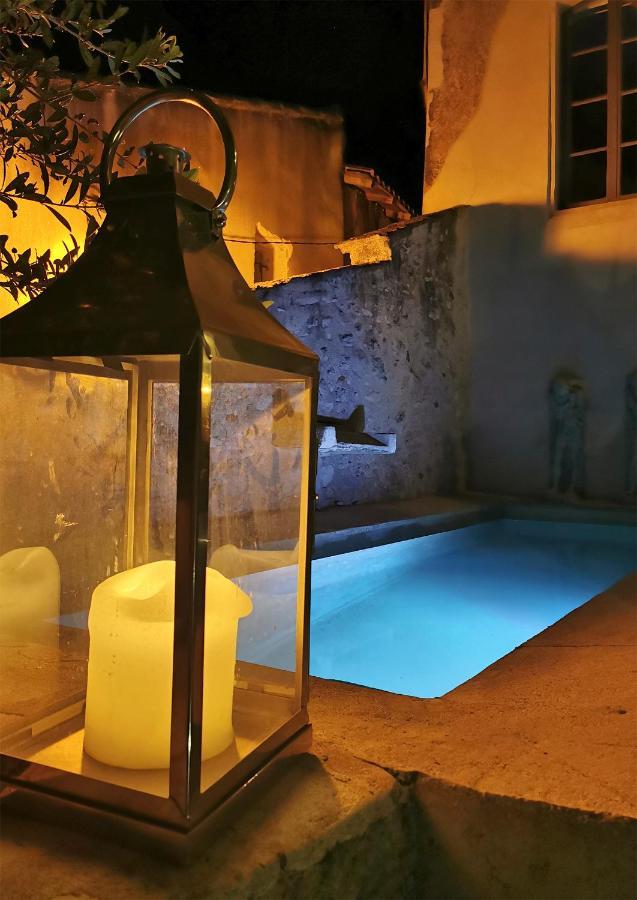 Le Petit Chateau Chateauneuf-de-Gadagne Ngoại thất bức ảnh