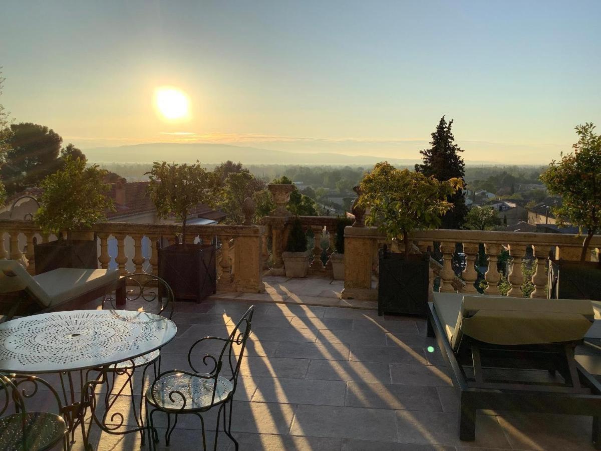 Le Petit Chateau Chateauneuf-de-Gadagne Ngoại thất bức ảnh