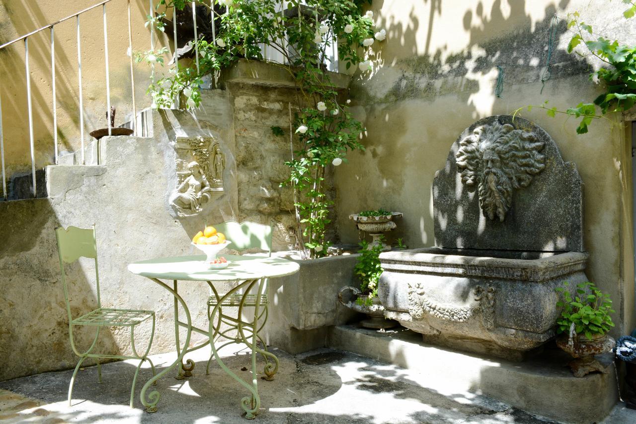 Le Petit Chateau Chateauneuf-de-Gadagne Ngoại thất bức ảnh